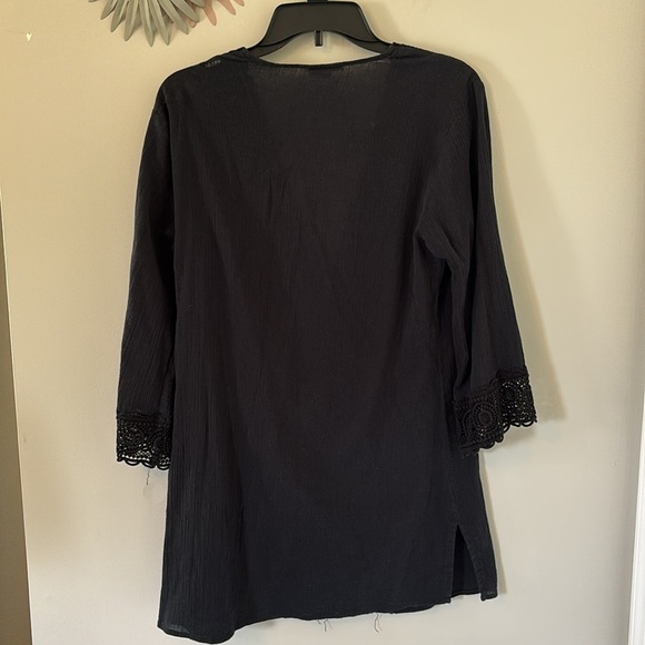 La Blanca Black Lacy V Neck Swim Coverup - Size S - Picture 7 of 7